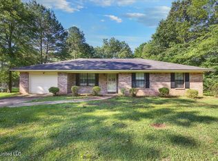 187 Woodview St, Morton, MS 39117