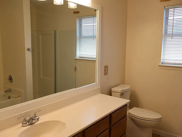 8721 Limestone Dr — Photo 12