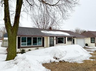 705 2nd St SE, Fairfax, MN 55332