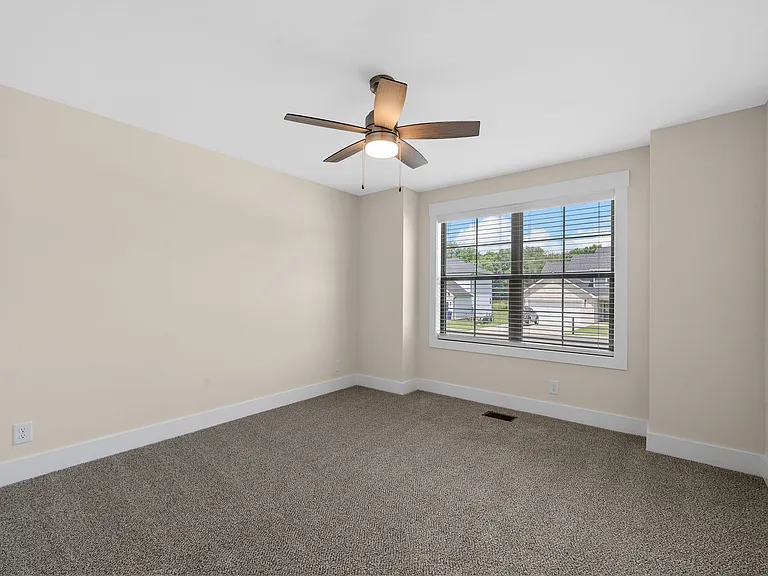 1605 Collins View Way — Photo 22