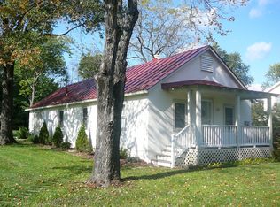 35121 Bloomfield Rd, Round Hill, VA 20141