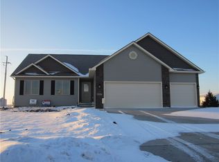 1417 13th St SE, Bondurant, IA 50035