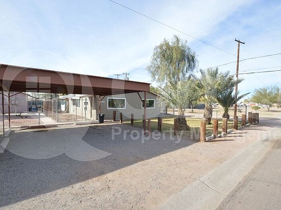 2nd image of 903 N Arbor Ave