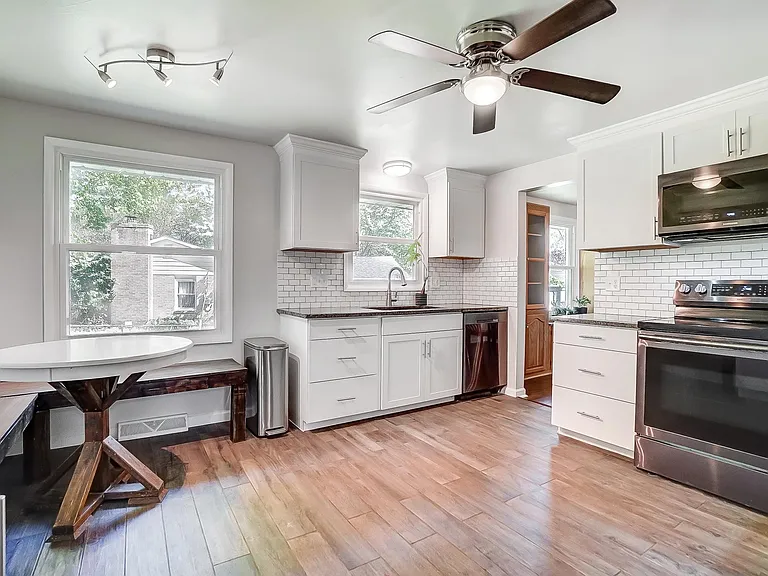 4216 Silver Oak St — Photo 12