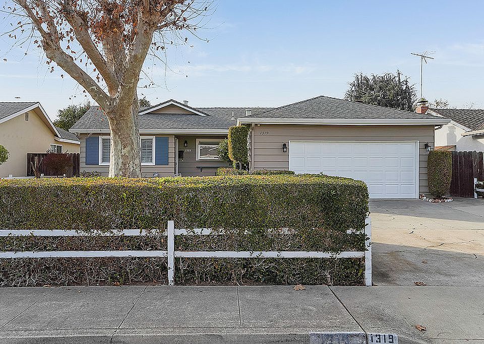 1st image of 1319 Wylie Way