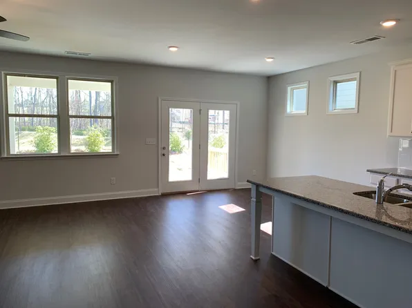 3561 Creek Holw, Buford, GA 30519