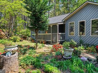5088 Ravenwood Dr NW, Marietta, GA