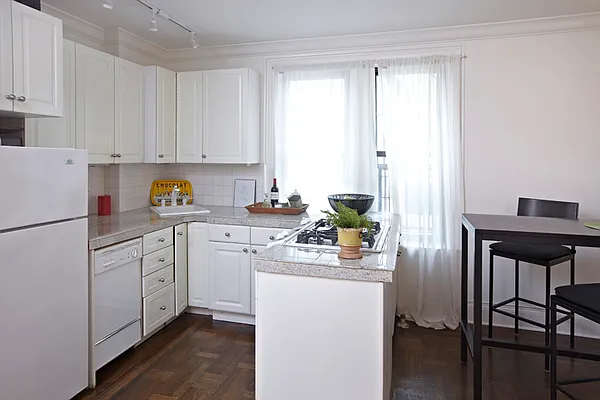 Sold by Brown Harris Stevens | media 9