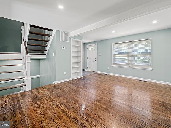 2nd image of 2850 Great Oak Ct