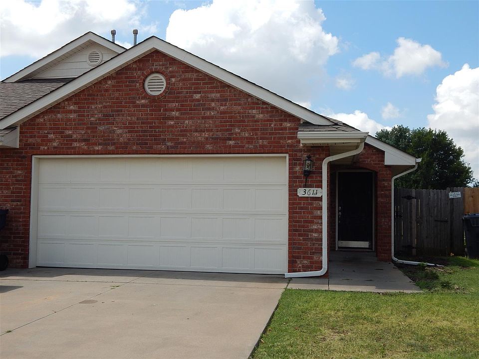 1st image of 3611 Vanguard Dr