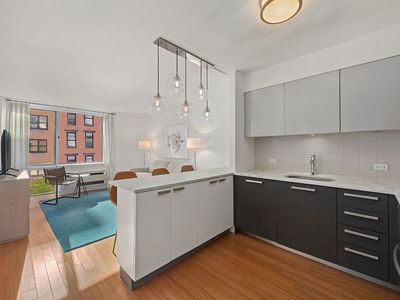 505 W 47th St #4ES, New York, NY, 10036