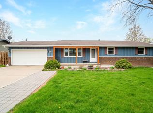 617 N Canterbury Dr, Appleton, WI 54915