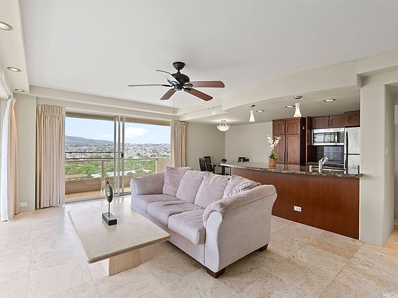 4th image of 240 Makee Rd APT 12C