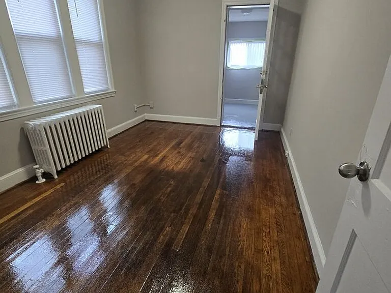 2843 Minnesota Ave SE — Photo 2