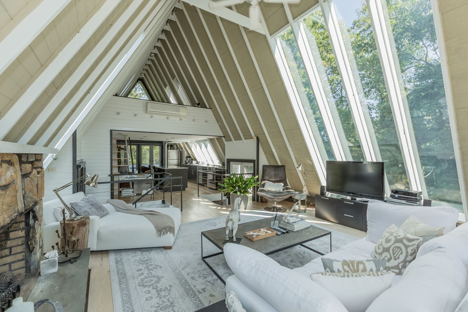  Ralph Lauren Designer Inside