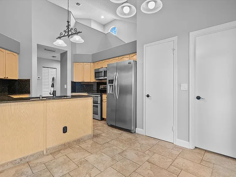 1714 Shoreside Cir — Photo 6