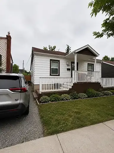 680 Stormont St #1A — Photo 1