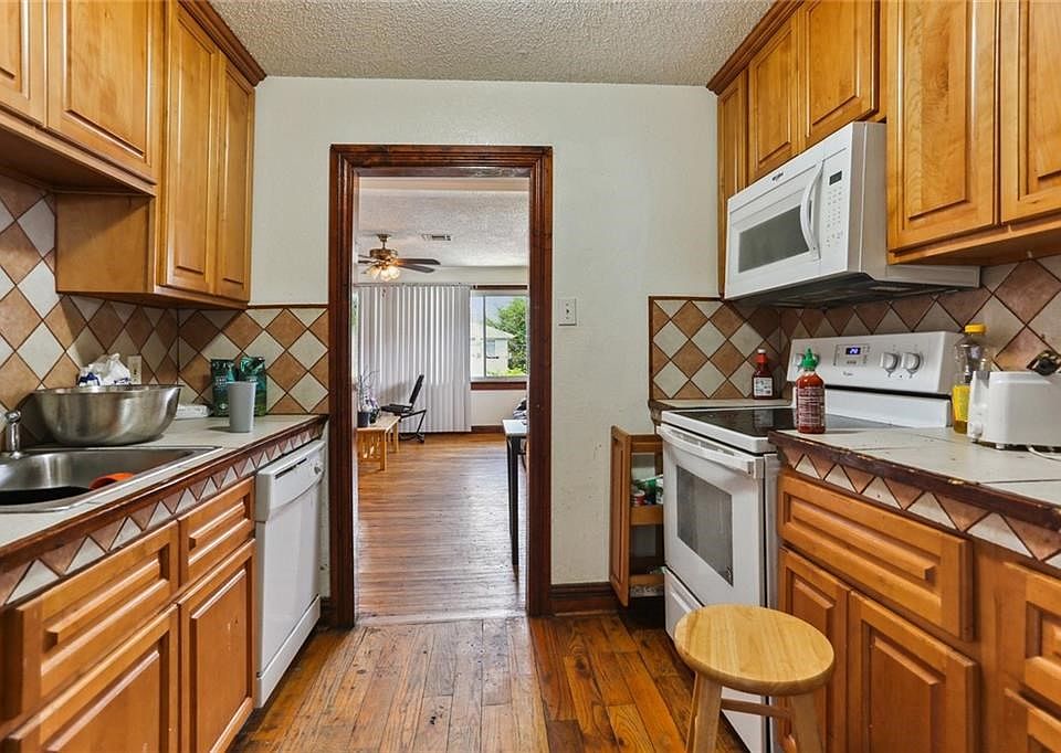 1st image of 6205-07 Wainwright Dr