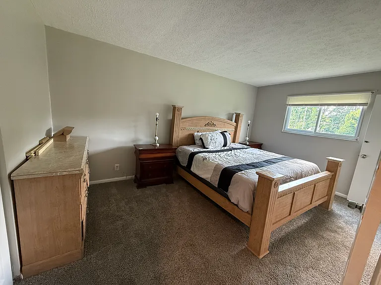 Master Suite showing a king size bed