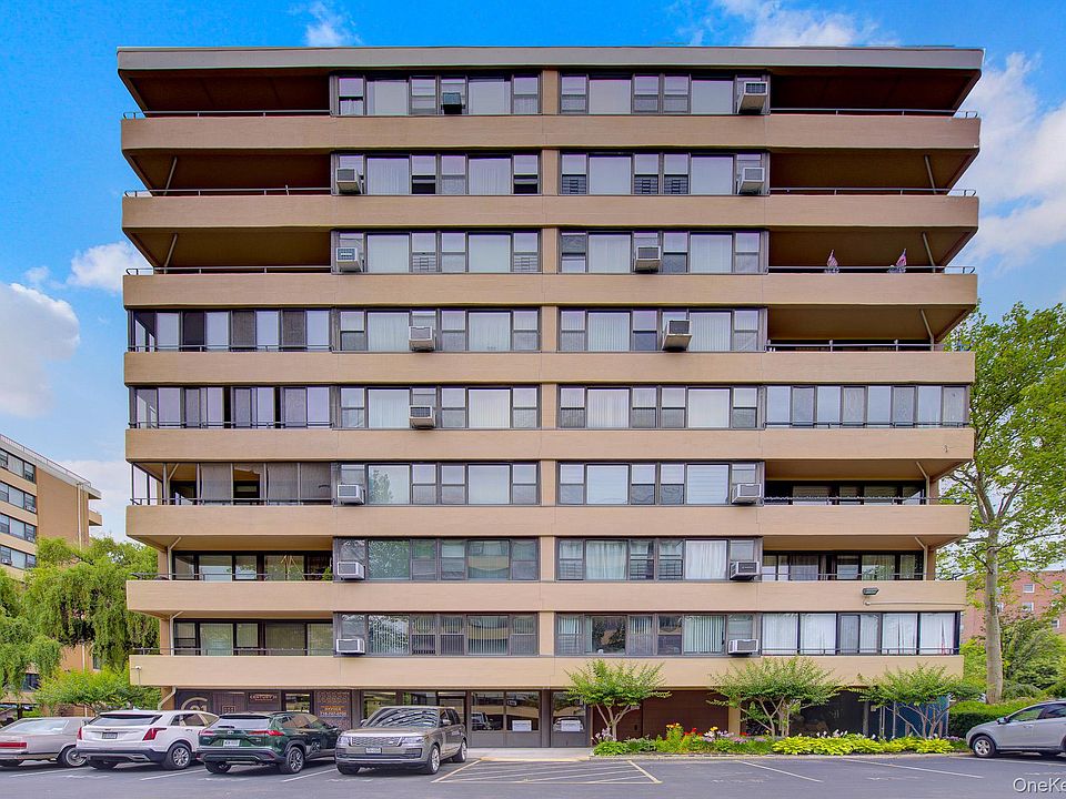 1st image of 166-10 Powells Cove Boulevard #2C