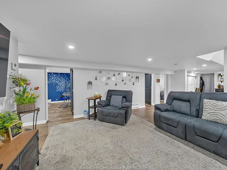 1029 Parent Ave #LOWER — Photo 8