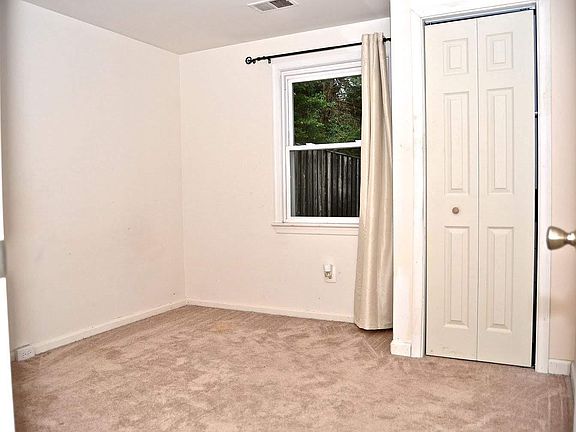4th image of 6412 Birchleigh Cir