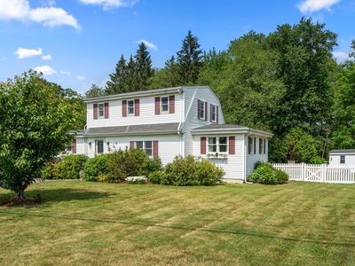 81 Grove St, Hopkinton, MA, 01748