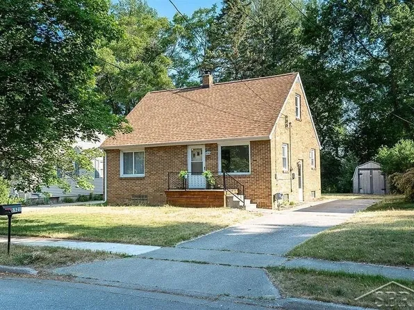 1521 Wyllys St, Midland, MI 48642