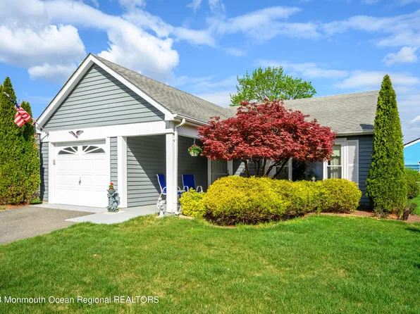 14 Saint Paul Place, Manchester, NJ 08759
