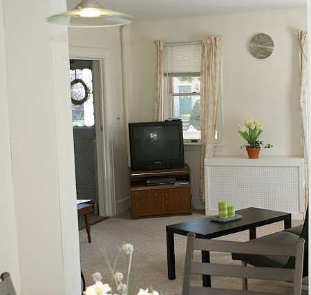 3rd image of 72 Prospect Ave