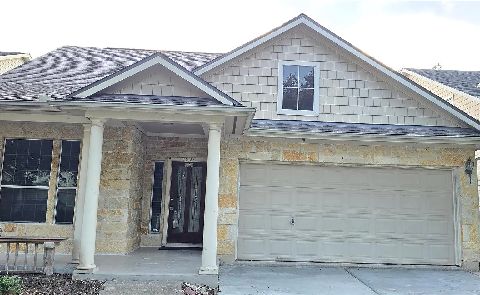 3 bed, 2.0 bath, 1780 sqft, $2,200 — Photo 1