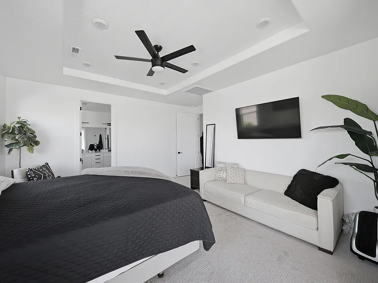 711 W Rust Bluff Dr — Photo 47