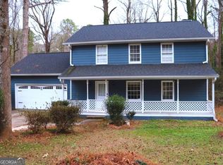 932 Granite Springs Ln, Stone Mountain, GA 30083