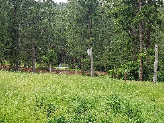 5th image of 15872 W Mead Rd