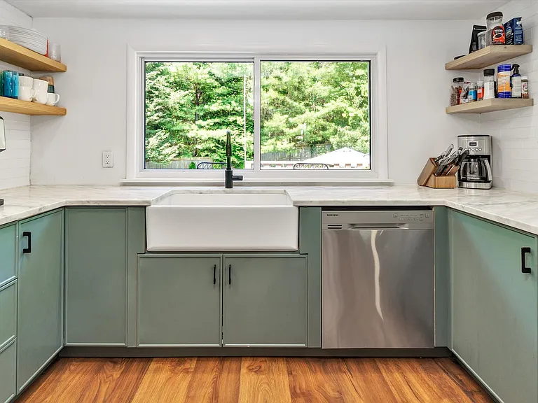 18 Bay View Rd — Photo 10
