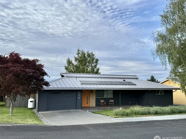 220 Sixth Street, Langley, WA 98260
