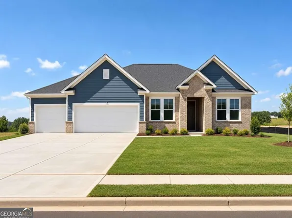 389 Grand Wehunt Dr, Hoschton, GA 30548