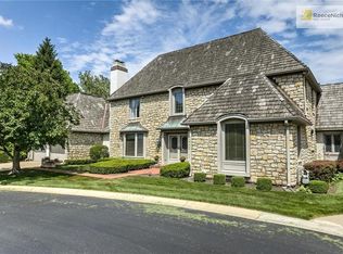 23 Le Mans Ct, Prairie Village, KS 66208