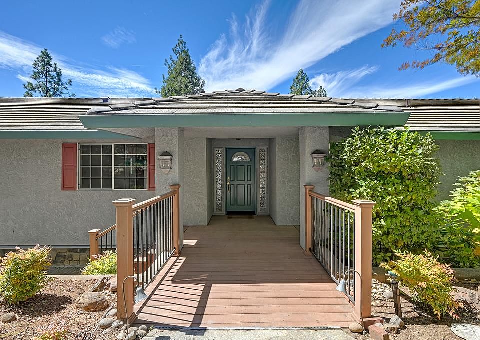 1st image of 18135 Quail Mountain Ct