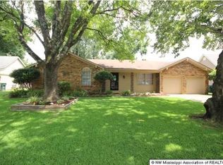 8664 Greenway Rd, Southaven, MS 38671