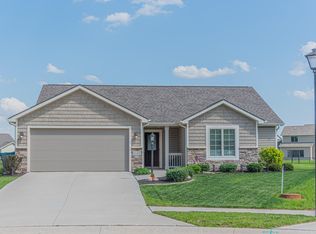 2187 Freestone Pl, Huntertown, IN 46748