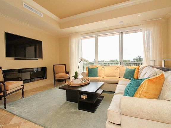 4th image of 4851 Bonita Bay Blvd #402