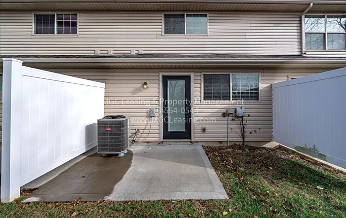 128 Barberry Ln — Photo 14