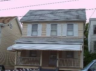 34 Chestnut St, Mohnton, PA 19540