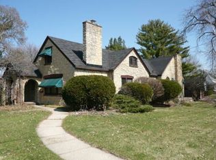 1401 Parkview Ave, Rockford, IL 61107