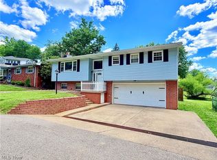 1804 29th St, Vienna, WV 26105