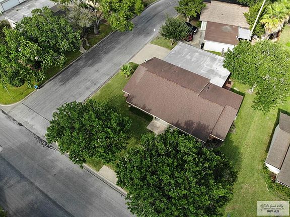 4th image of 1601 Palm Valley Dr W