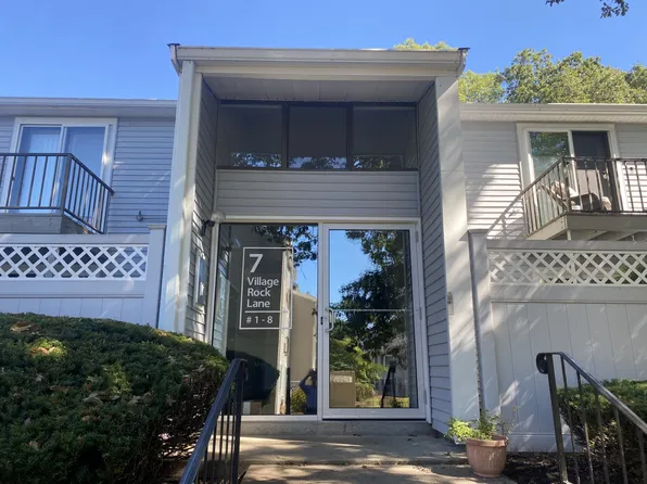 7 Village Rock Ln, Natick, MA