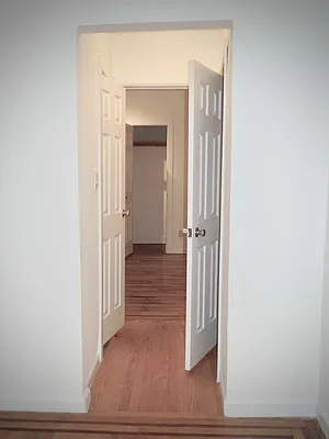 Rented by Albert Attias, LREB | media 15