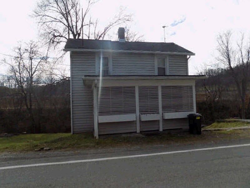 1969 Main St, Arona, PA 15617 Zillow